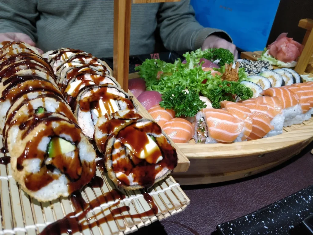 sushi-stijlvol-sushi-combo-menu-sashimi-specialiteiten-sushi-populair-sushi-luxebeleving-sushi